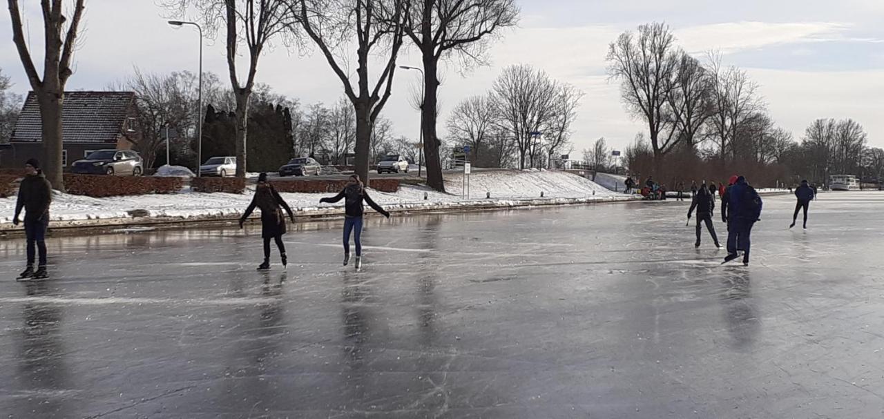 Huisje Beukers Giethoorn Buitenkant foto
