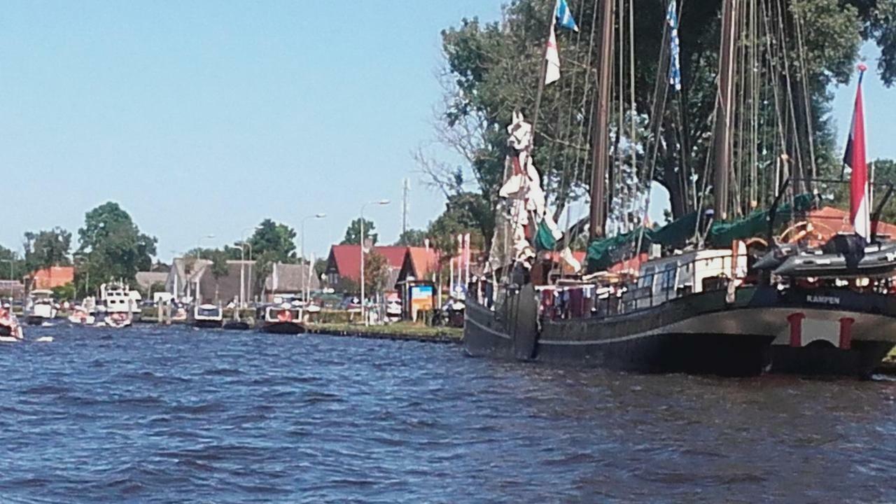 Huisje Beukers Giethoorn Buitenkant foto